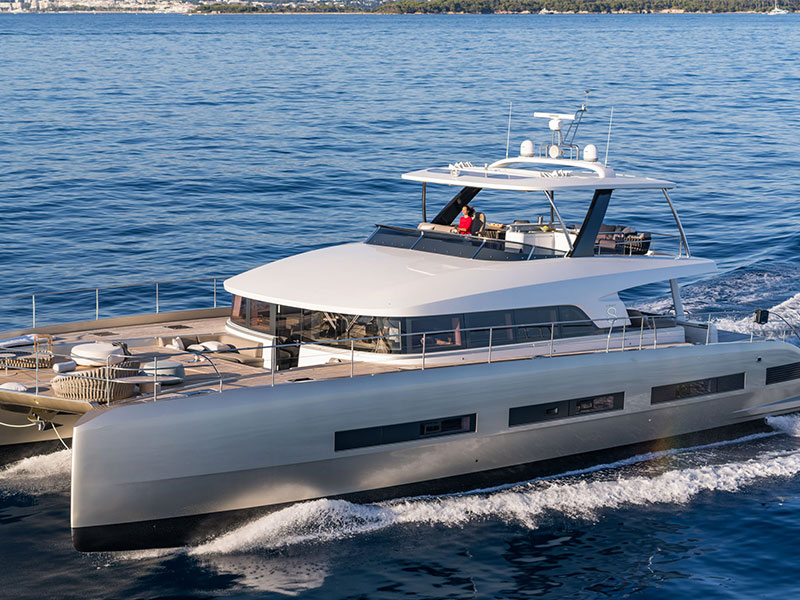 يخت Lagoon Seventy 8 Catamaran... فخامة على سطح الماء